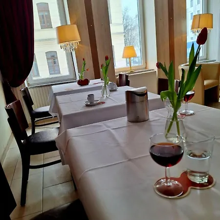 Mit Zwei Doppelzimmer Hotel